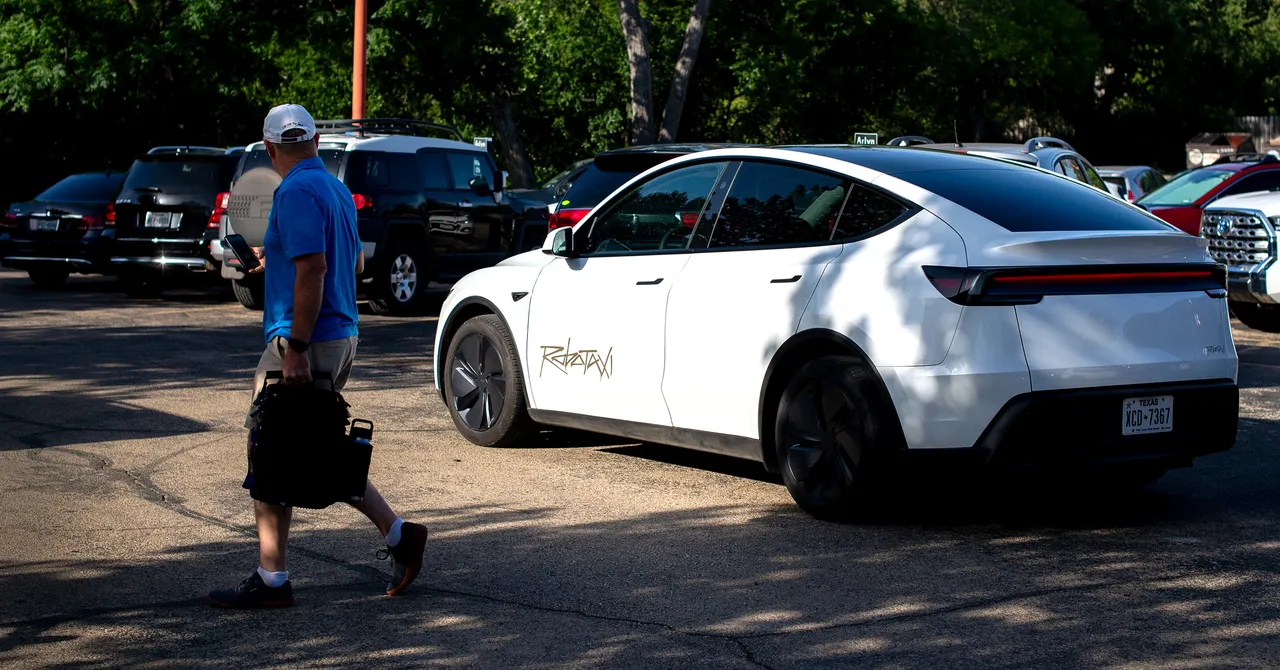 A New Road Safety Group Targets Self-Driving Cars